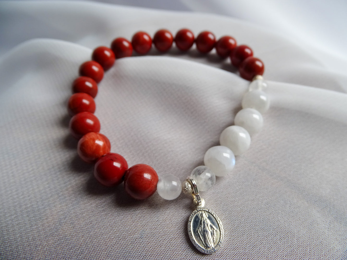 Jaspe y Piedra luna con Virgen de Los Rayos