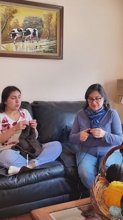 Suéter Ancestral (Incluye Collar de Regalo)
